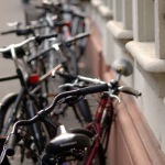 Fahrräder auf dem Campus der Universität Heidelberg