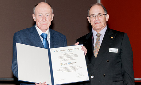 Prof. Dr. Franz Wegner (links)