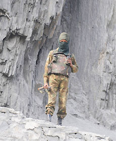 Soldat im Karakorum