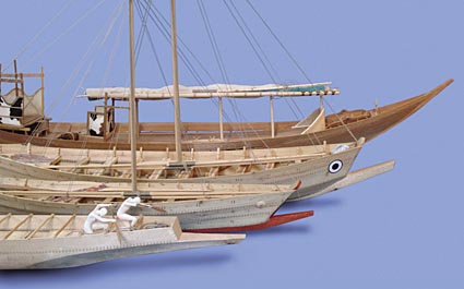 Holzmodelle von kykladischen und minoischen Schiffen aus der Frühen, Mittleren und Späten Bronzezeit