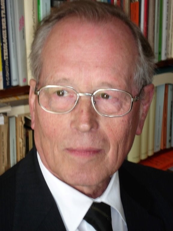 Helmut Schwier