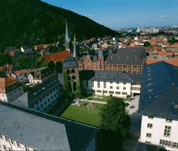 Innenhof der neuen Uni