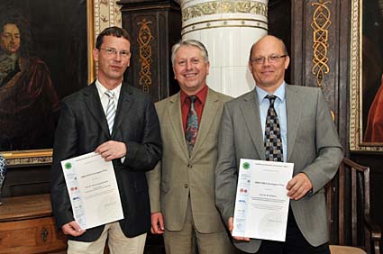 Prof. Dr. Hans-Georg Kräusslich, Rektor Prof. Dr. Bernhard Eitel, Prof. Dr. Bernd Bukau (v.l.)