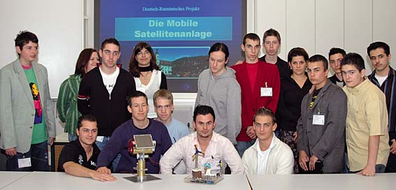 Präsentation des deutsch-rumänischen Projekts „Aufbau einer mobilen Satellitenanlage“ bei der Firma ProMinent. 