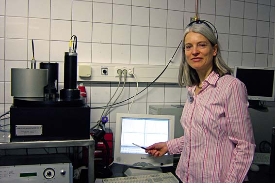 Dr. Annette Kadereit ist Leiterin des wiedereröffneten Lumineszenzlabors, das vormals Bestandteil der Forschungsstelle Archäometrie der Heidelberger Akademie der Wissenschaften war. Sie sieht ihr Labor als Bindeglied zwischen den Naturwissenschaften im Neuenheimer Feld und den Geisteswissenschaften in der Heidelberger Altstadt.